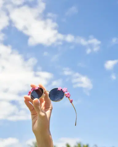 Loewe Signature Floral Metal Sunglasses | Thumbnail 4 Loewe Signature Floral Metal Sunglasses | Thumbnail 4