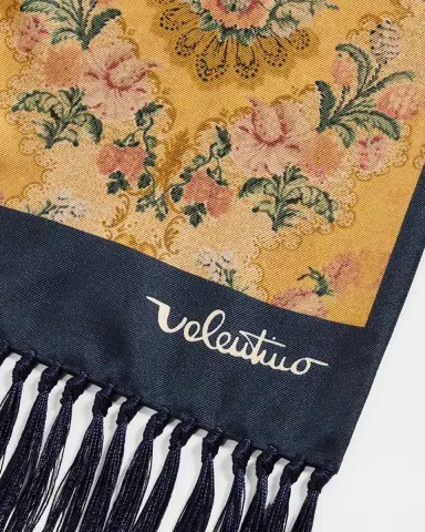 Valentino Garavani Men's Après L'Hiver Silk Fringe Bandeau Scarf | Thumbnail 5 Valentino Garavani Men's Après L'Hiver Silk Fringe Bandeau Scarf | Thumbnail 5