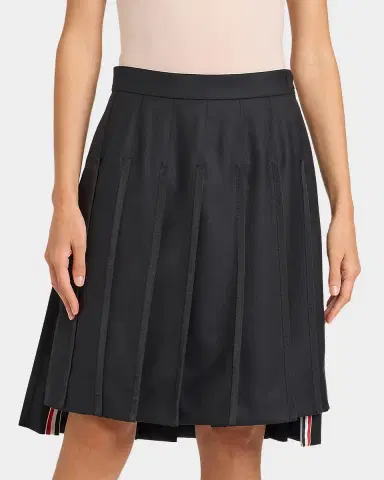 Thom Browne Pleated Bermuda-Length Skirt | Thumbnail 4 Thom Browne Pleated Bermuda-Length Skirt | Thumbnail 4