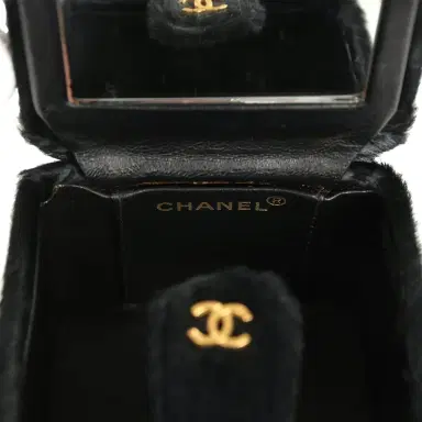 Chanel Vintage Chanel Square Vanity Box Black Pony Hair Antique Gold Hardware | Thumbnail 9 Chanel Vintage Chanel Square Vanity Box Black Pony Hair Antique Gold Hardware | Thumbnail 9