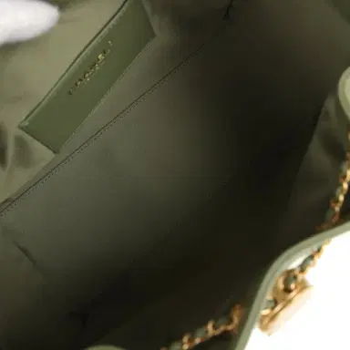 Chanel Chanel Small 25 Hobo Bag Green Caviar Antique Gold Hardware | Thumbnail 8 Chanel Chanel Small 25 Hobo Bag Green Caviar Antique Gold Hardware | Thumbnail 8