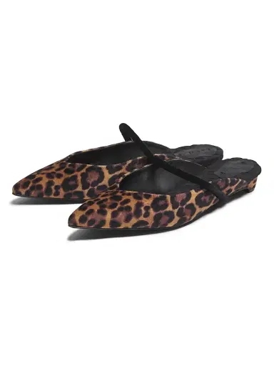 AERA Women's Jane Vegan Velvet Leopard-Print Mules - Leopardo | Thumbnail 2 AERA Women's Jane Vegan Velvet Leopard-Print Mules - Leopardo | Thumbnail 2