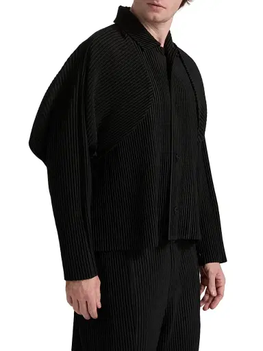 Homme Plissé Issey Miyake Men's Cover & Fold Pleated Jacket - Black | Thumbnail 4 Homme Plissé Issey Miyake Men's Cover & Fold Pleated Jacket - Black | Thumbnail 4
