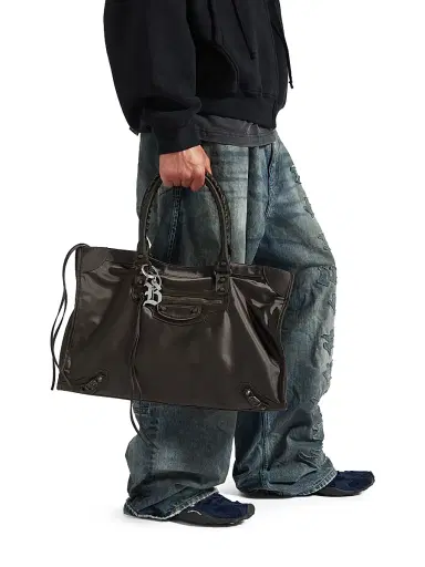 Balenciaga Men's Melrose B Keychain | Thumbnail 4 Balenciaga Men's Melrose B Keychain | Thumbnail 4