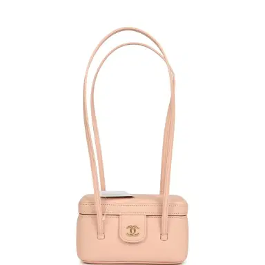 Chanel Chanel Preppy Coco Long Vanity with Straps Light Pink Shiny Caviar Brushed Gold Hardware | Thumbnail 7 Chanel Chanel Preppy Coco Long Vanity with Straps Light Pink Shiny Caviar Brushed Gold Hardware | Thumbnail 7