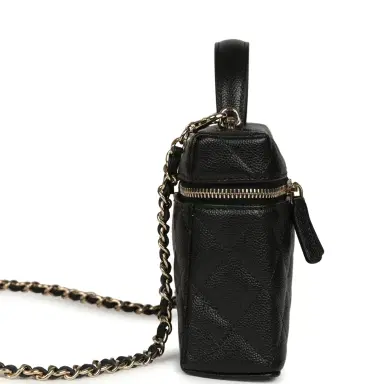 Chanel Chanel Top Handle Long Vanity Case with Chain Black Shiny Caviar Light Gold Hardware | Thumbnail 4 Chanel Chanel Top Handle Long Vanity Case with Chain Black Shiny Caviar Light Gold Hardware | Thumbnail 4