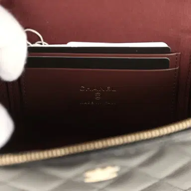 Chanel Chanel Top Handle Long Vanity Case with Chain Black Shiny Caviar Light Gold Hardware | Thumbnail 9 Chanel Chanel Top Handle Long Vanity Case with Chain Black Shiny Caviar Light Gold Hardware | Thumbnail 9