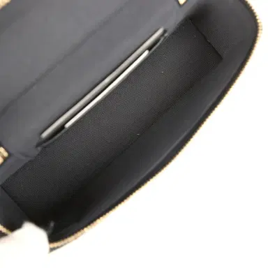 Chanel Chanel Top Handle Long Vanity Case with Chain Dark Blue Denim Light Gold Hardware | Thumbnail 7 Chanel Chanel Top Handle Long Vanity Case with Chain Dark Blue Denim Light Gold Hardware | Thumbnail 7