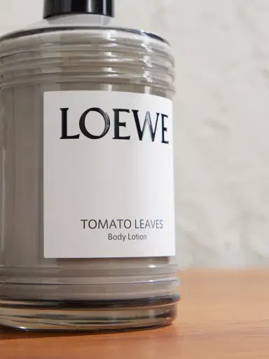 LOEWE PERFUMES Tomato Leaves Body Lotion, 360ml - Men | Thumbnail 3 LOEWE PERFUMES Tomato Leaves Body Lotion, 360ml - Men | Thumbnail 3