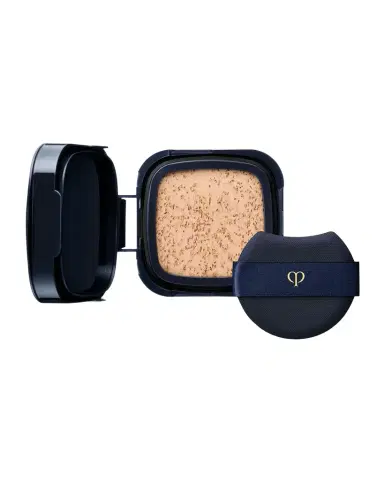 Cle de Peau Beaute Radiant Cushion Dewy Foundation, Refill | Thumbnail 1 Cle de Peau Beaute Radiant Cushion Dewy Foundation, Refill | Thumbnail 1