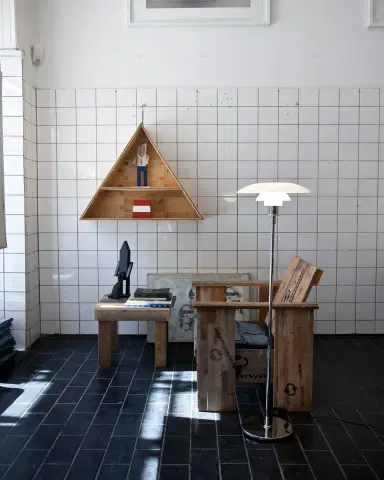 Louis Poulsen PH 3/2 Floor Lamp, 51" | Thumbnail 3 Louis Poulsen PH 3/2 Floor Lamp, 51" | Thumbnail 3