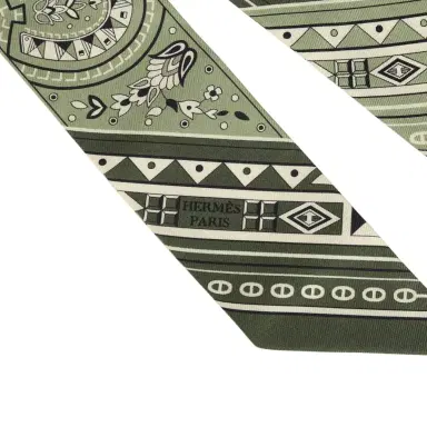 HERMÈS Hermes "Cheval De Coeur Bandana" Loden, Kaki and Creme Multi Silk Twilly Pair | Thumbnail 3 HERMÈS Hermes "Cheval De Coeur Bandana" Loden, Kaki and Creme Multi Silk Twilly Pair | Thumbnail 3