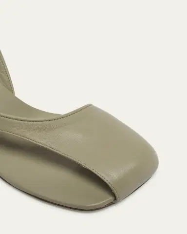 Dries Van Noten Virgo Leather Asymmetrical Sandals | Thumbnail 3 Dries Van Noten Virgo Leather Asymmetrical Sandals | Thumbnail 3