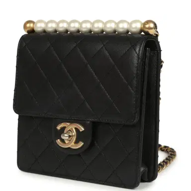 Chanel Pre-owned Chanel Chic Pearls Flap Bag Black Calfskin Brushed Gold Hardware | Thumbnail 5 Chanel Pre-owned Chanel Chic Pearls Flap Bag Black Calfskin Brushed Gold Hardware | Thumbnail 5