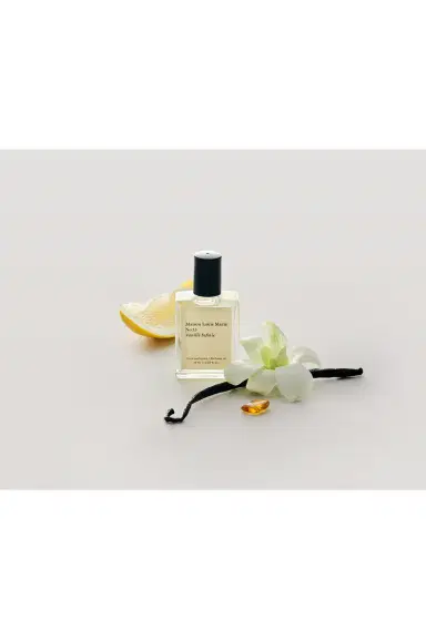 Maison Louis Marie No.15 Vanille Infinie Perfume Oil | Thumbnail 4 Maison Louis Marie No.15 Vanille Infinie Perfume Oil | Thumbnail 4