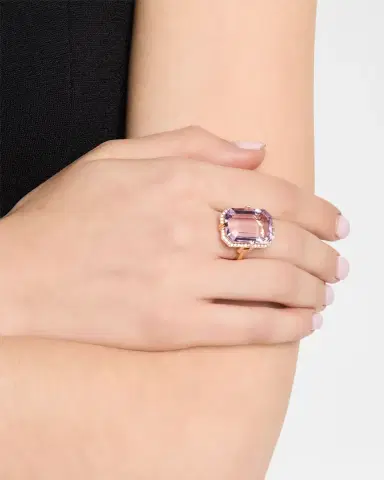 Goshwara Gossip Lavender Amethyst Emerald Cut Ring with Diamond in 18K Rose Gold | Thumbnail 2 Goshwara Gossip Lavender Amethyst Emerald Cut Ring with Diamond in 18K Rose Gold | Thumbnail 2
