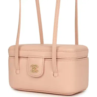 Chanel Chanel Preppy Coco Long Vanity with Straps Light Pink Shiny Caviar Brushed Gold Hardware | Thumbnail 5 Chanel Chanel Preppy Coco Long Vanity with Straps Light Pink Shiny Caviar Brushed Gold Hardware | Thumbnail 5