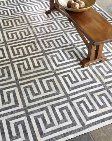 Exquisite Rugs Finnegan Hair on Hide Rug | Thumbnail 3 Exquisite Rugs Finnegan Hair on Hide Rug | Thumbnail 3