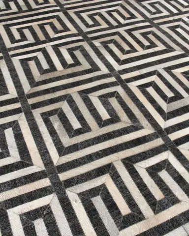Exquisite Rugs Finnegan Hair on Hide Rug | Thumbnail 5 Exquisite Rugs Finnegan Hair on Hide Rug | Thumbnail 5