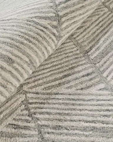 Exquisite Rugs Kascata Hand-Tufted Silver/Ivory Rug | Thumbnail 6 Exquisite Rugs Kascata Hand-Tufted Silver/Ivory Rug | Thumbnail 6