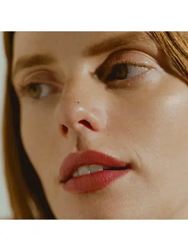 Sisley-Paris Phyto-Rouge Shine Lipstick | Thumbnail 5 Sisley-Paris Phyto-Rouge Shine Lipstick | Thumbnail 5