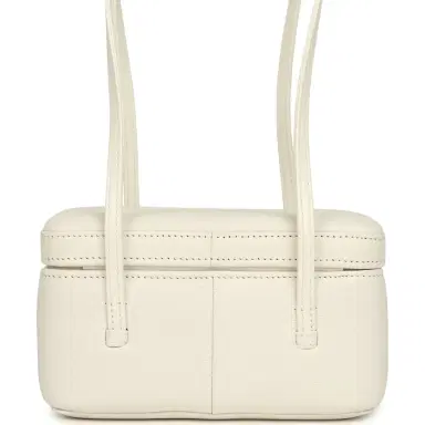 Chanel Chanel Preppy Coco Long Vanity with Straps White Shiny Caviar Brushed Gold Hardware | Thumbnail 4 Chanel Chanel Preppy Coco Long Vanity with Straps White Shiny Caviar Brushed Gold Hardware | Thumbnail 4
