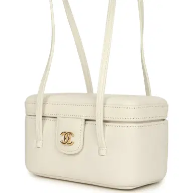 Chanel Chanel Preppy Coco Long Vanity with Straps White Shiny Caviar Brushed Gold Hardware | Thumbnail 5 Chanel Chanel Preppy Coco Long Vanity with Straps White Shiny Caviar Brushed Gold Hardware | Thumbnail 5