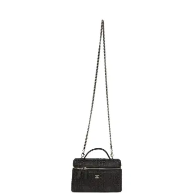 Chanel Chanel Top Handle Long Vanity Case with Chain Black Braided Raffia Light Gold Hardware | Thumbnail 7 Chanel Chanel Top Handle Long Vanity Case with Chain Black Braided Raffia Light Gold Hardware | Thumbnail 7