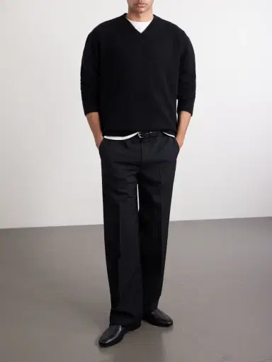 The Elder Statesman Statesman V-Neck Cashmere Sweater - Men | Thumbnail 2 The Elder Statesman Statesman V-Neck Cashmere Sweater - Men | Thumbnail 2