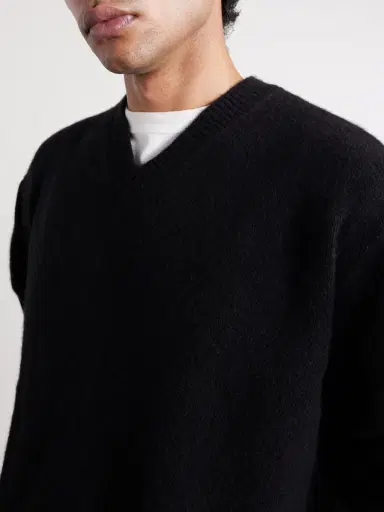The Elder Statesman Statesman V-Neck Cashmere Sweater - Men | Thumbnail 5 The Elder Statesman Statesman V-Neck Cashmere Sweater - Men | Thumbnail 5