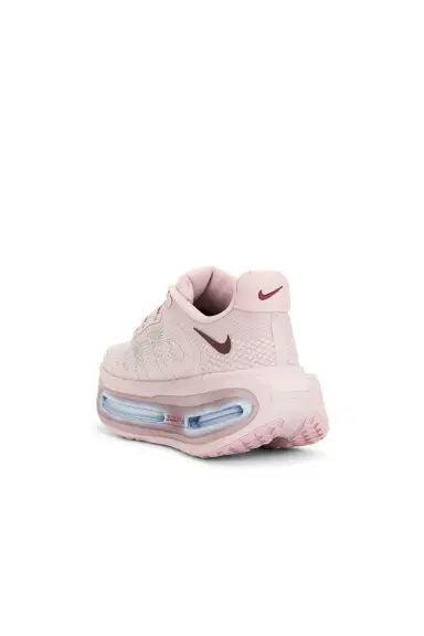 Nike Vomero Premium Sneaker | Thumbnail 3 Nike Vomero Premium Sneaker | Thumbnail 3