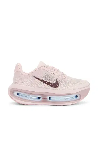 Nike Vomero Premium Sneaker | Thumbnail 1 Nike Vomero Premium Sneaker | Thumbnail 1
