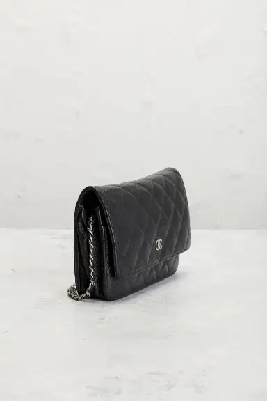 chanel Chanel Caviar Wallet On Chain | Thumbnail 4 chanel Chanel Caviar Wallet On Chain | Thumbnail 4