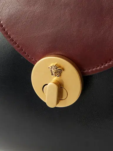 Versace Vivian Medium Two-tone Textured-leather Shoulder Bag | Thumbnail 5 Versace Vivian Medium Two-tone Textured-leather Shoulder Bag | Thumbnail 5