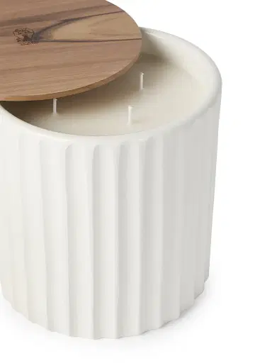 Brunello Cucinelli Large Scented Candle in Ridged Ceramic Vessel with Walnut Wood Lid - Beige | Thumbnail 3 Brunello Cucinelli Large Scented Candle in Ridged Ceramic Vessel with Walnut Wood Lid - Beige | Thumbnail 3