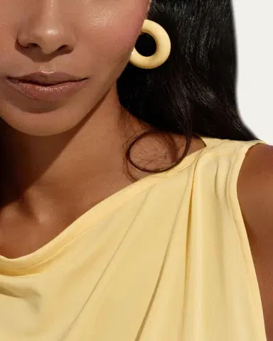Saulé Alba Hoop Earrings in Buttercup | Thumbnail 2 Saulé Alba Hoop Earrings in Buttercup | Thumbnail 2
