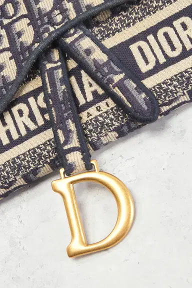 dior Dior Oblique Slim Saddle Pouch | Thumbnail 7 dior Dior Oblique Slim Saddle Pouch | Thumbnail 7
