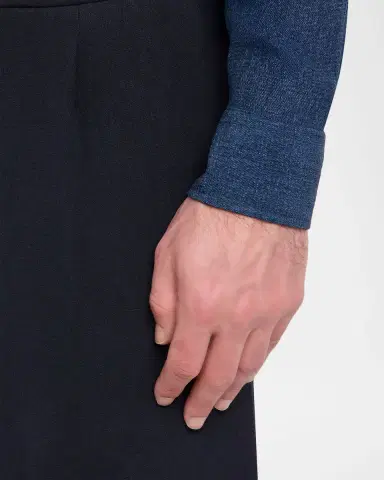 Giorgio Armani Men's Single-Pleat Linen Canvas Trousers | Thumbnail 9 Giorgio Armani Men's Single-Pleat Linen Canvas Trousers | Thumbnail 9