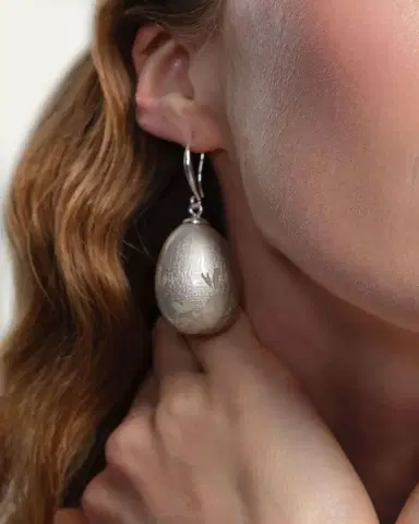 Saule Label Nova Earrings in Platinum Glow | Thumbnail 2 Saule Label Nova Earrings in Platinum Glow | Thumbnail 2