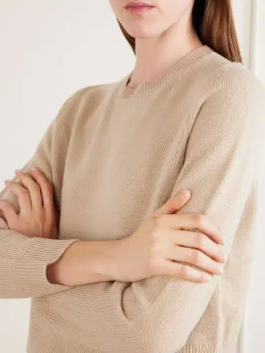Nili Lotan Venus Cropped Cashmere Sweater | Thumbnail 5 Nili Lotan Venus Cropped Cashmere Sweater | Thumbnail 5