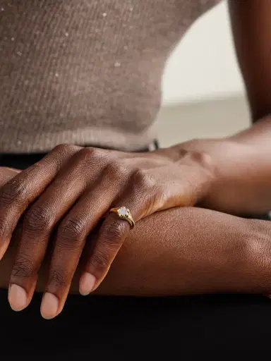 STONE AND STRAND Crosby 10-karat Gold Diamond Ring | Thumbnail 2 STONE AND STRAND Crosby 10-karat Gold Diamond Ring | Thumbnail 2