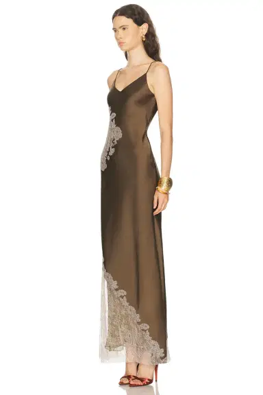 ALEJANDRA ALONSO ROJAS Amal Lace Gown | Thumbnail 3 ALEJANDRA ALONSO ROJAS Amal Lace Gown | Thumbnail 3