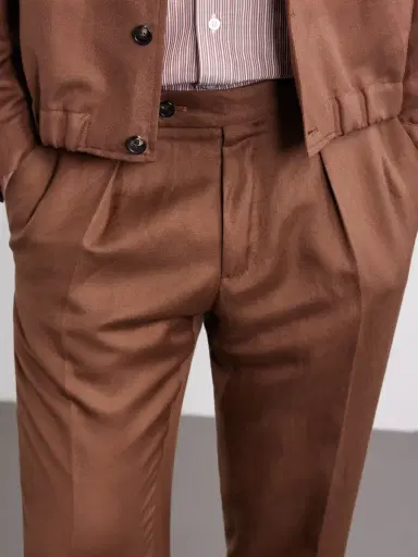 Slowear Tapered Pleated Wool and Linen-Blend Trousers - Men | Thumbnail 5 Slowear Tapered Pleated Wool and Linen-Blend Trousers - Men | Thumbnail 5