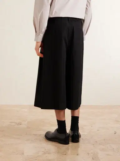 Amomento Cotton-Blend Wide-Leg Bermuda Shorts - Men | Thumbnail 4 Amomento Cotton-Blend Wide-Leg Bermuda Shorts - Men | Thumbnail 4