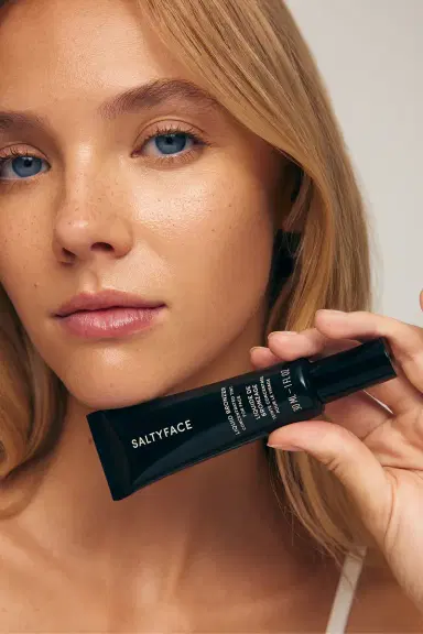 Saltyface Liquid Bronzer | Thumbnail 4 Saltyface Liquid Bronzer | Thumbnail 4