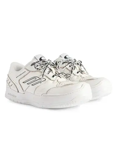 Balenciaga Women's Hamptons Platform Sneakers - White | Thumbnail 2 Balenciaga Women's Hamptons Platform Sneakers - White | Thumbnail 2