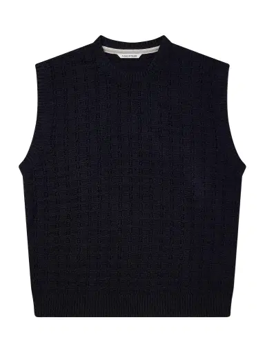 A Kind Of Guise Tembe Cable-Knit Cotton Vest - Men | Thumbnail 1 A Kind Of Guise Tembe Cable-Knit Cotton Vest - Men | Thumbnail 1
