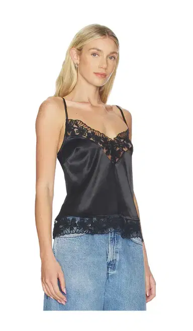 superdown Akosia Cami Top | Thumbnail 2 superdown Akosia Cami Top | Thumbnail 2