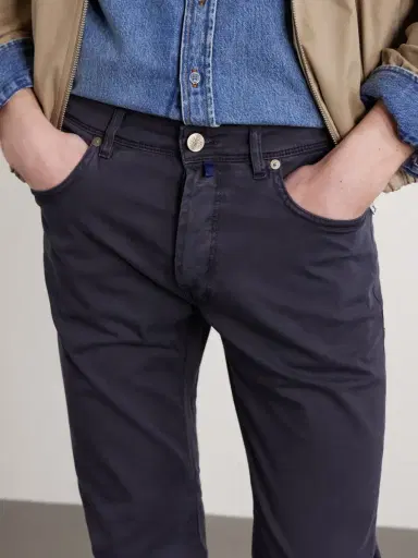 Slowear Slim-Fit Stretch Cotton-Blend Gabardine Trousers - Men | Thumbnail 5 Slowear Slim-Fit Stretch Cotton-Blend Gabardine Trousers - Men | Thumbnail 5