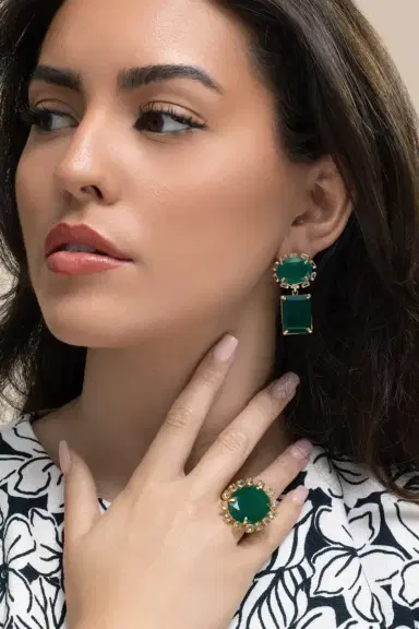 BOUNKIT JEWELRY Onyx Amethyst Green Oval Ring | Thumbnail 2 BOUNKIT JEWELRY Onyx Amethyst Green Oval Ring | Thumbnail 2